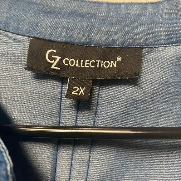 Club Z Collection Chambray Shirt Wooden Buttons Woman 2X Pleated Roll - Picture 4 of 7